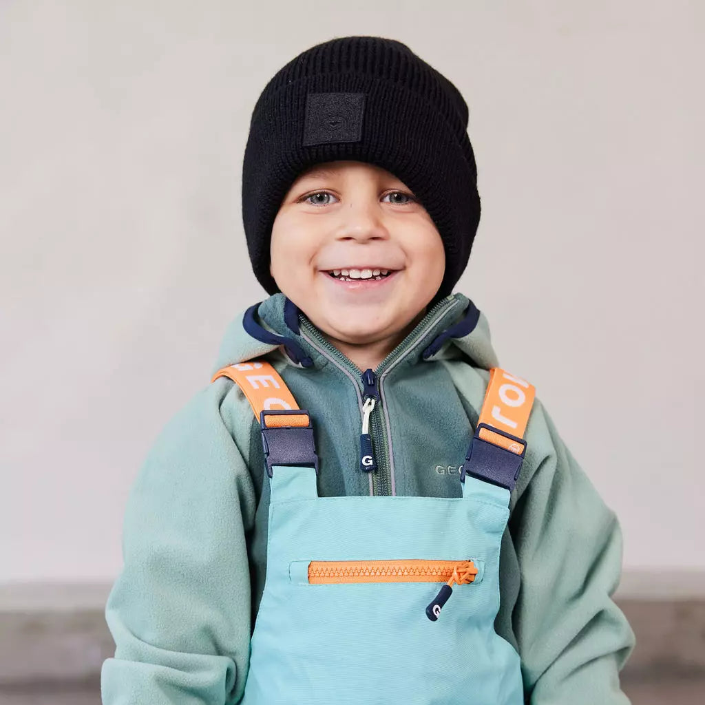 Knitted hat Black Doddi