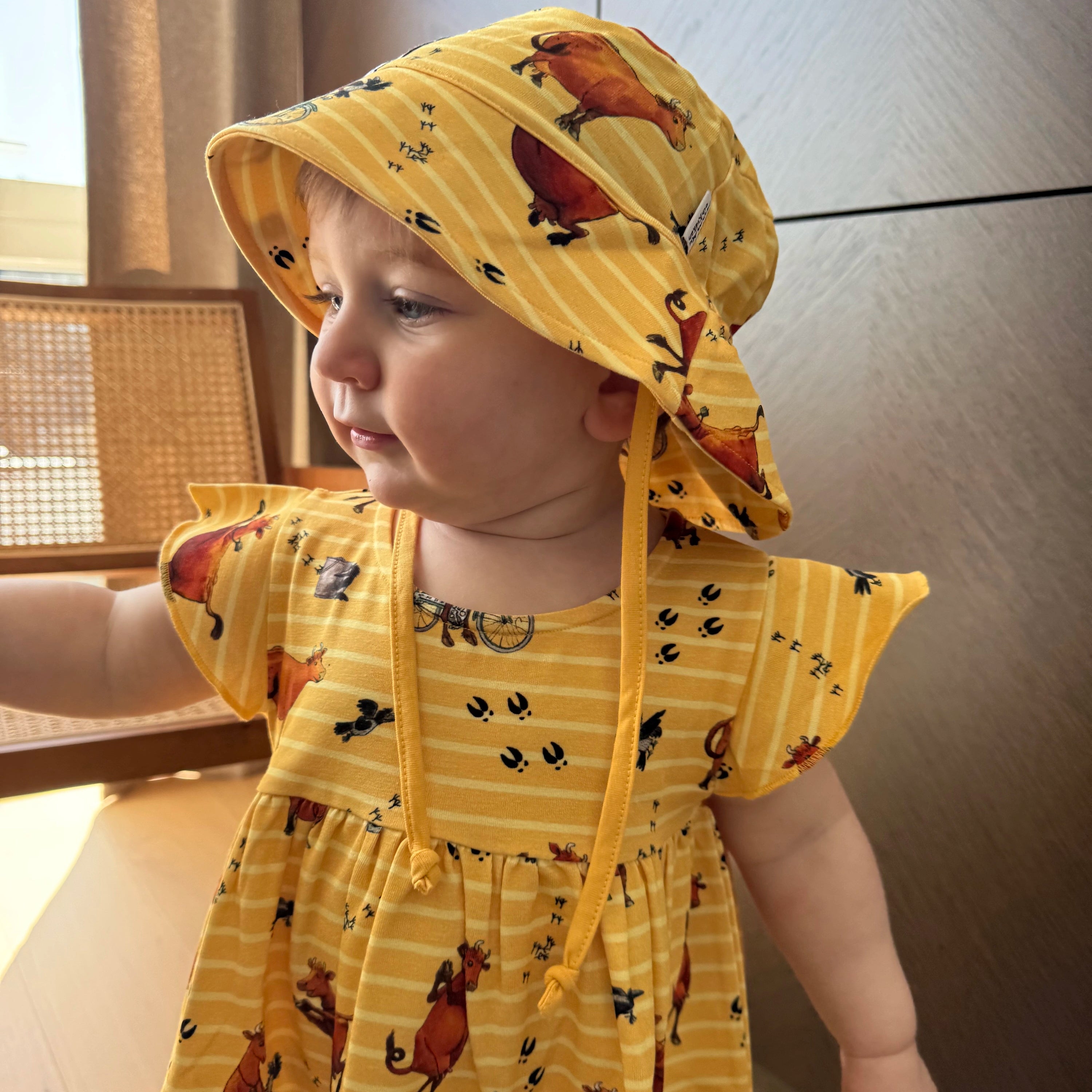 Solhatt Mama mu und Kråkan Gelb/Weiß