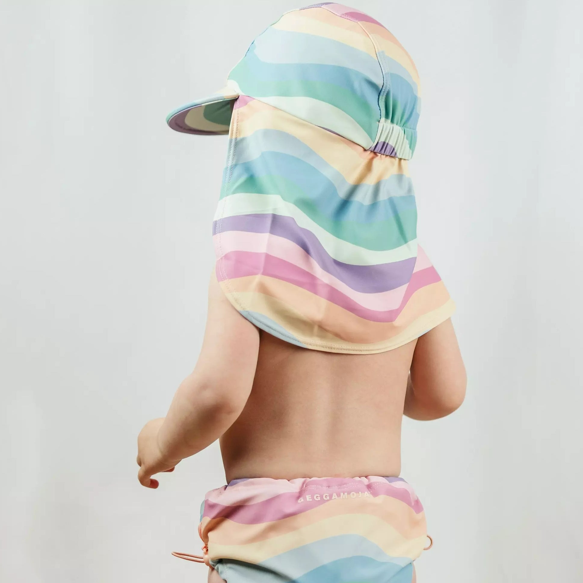 UV-Sonnenkappe Regenbogen
