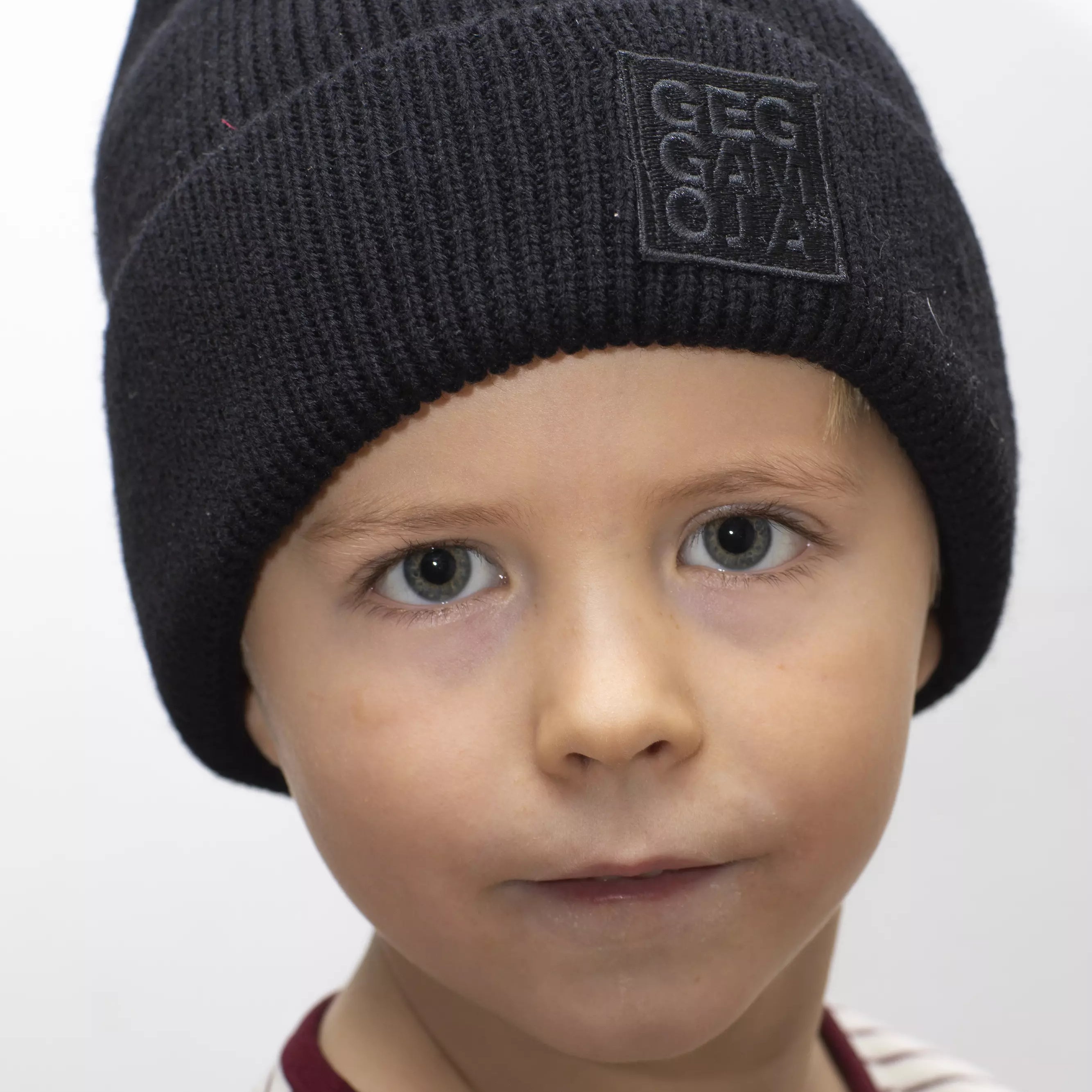 Knitted hat Black