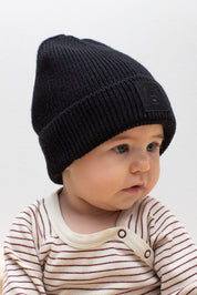 Knitted hat Black Doddi