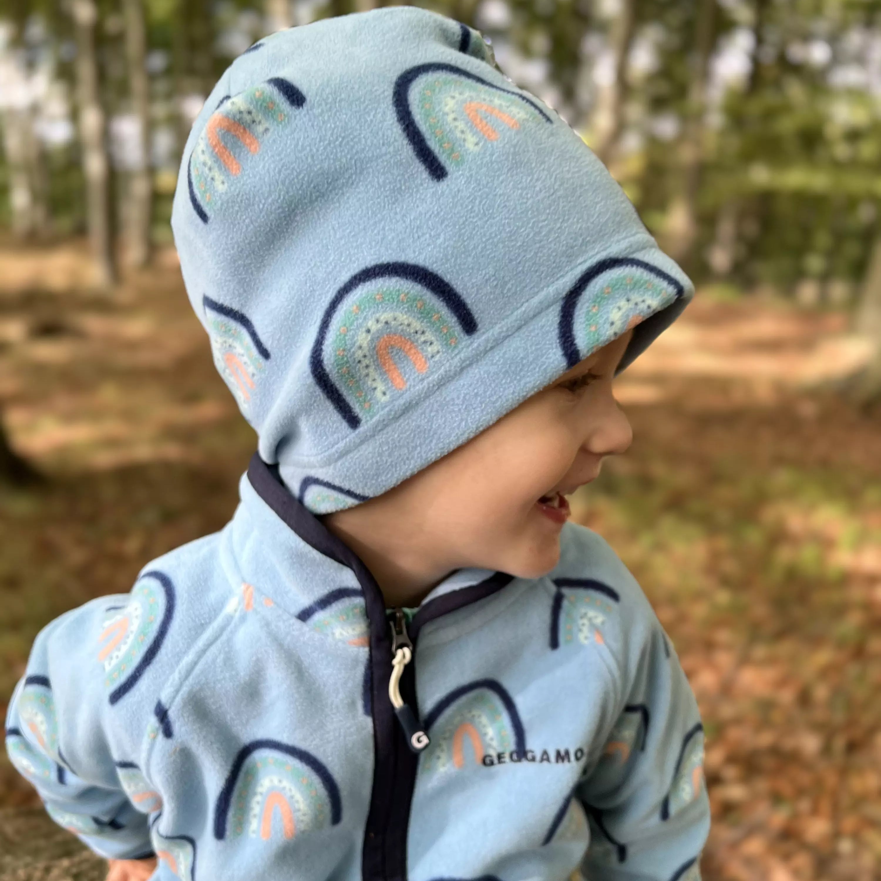 Fleece Hat Blue Rainbow
