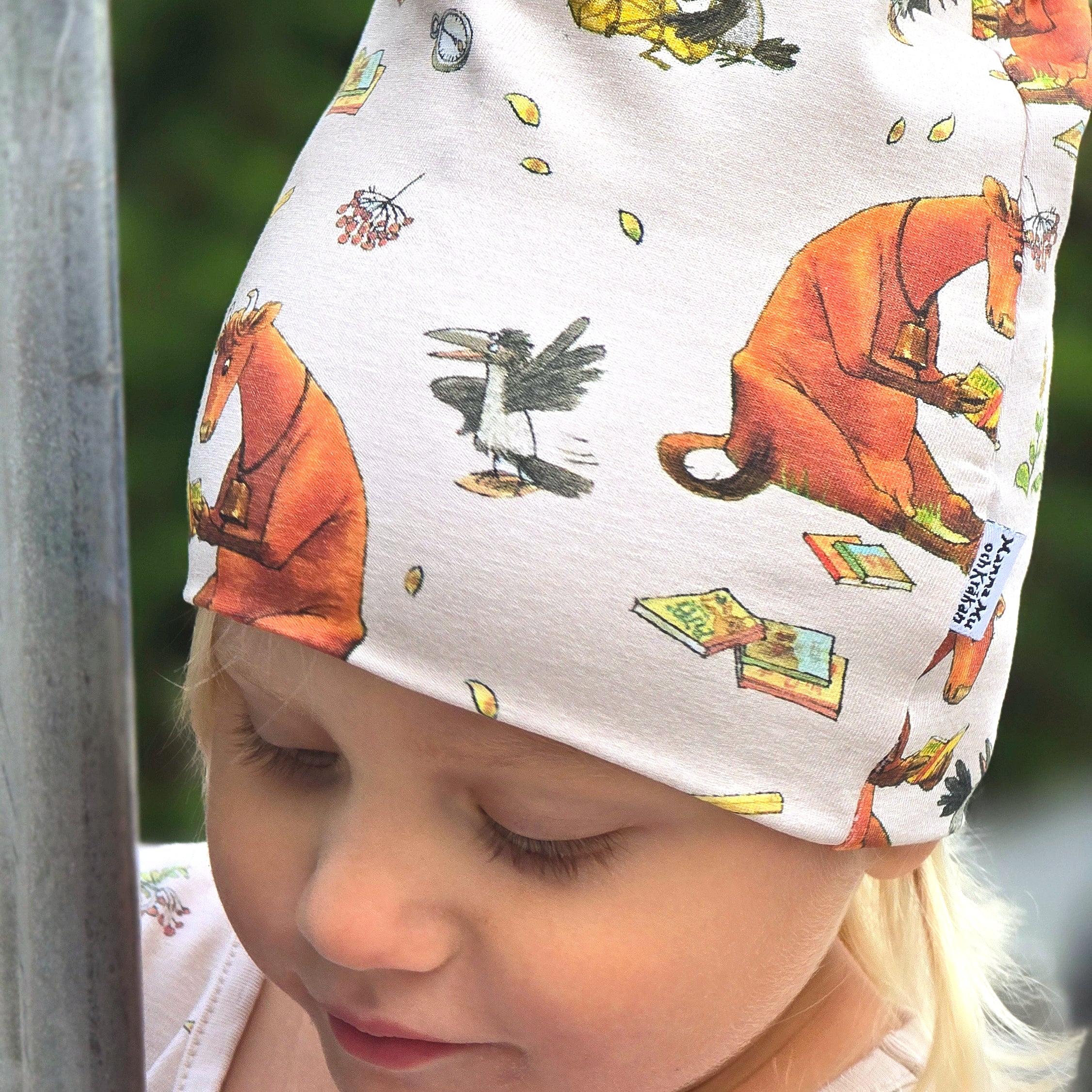 Mössa Mamma Mu och Kråkan Beige
