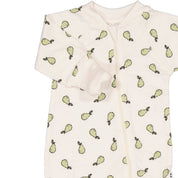 Beige bambupyjamas med päronmönster, tvåvägsdragkedja och mjuka muddar från Geggamoja.