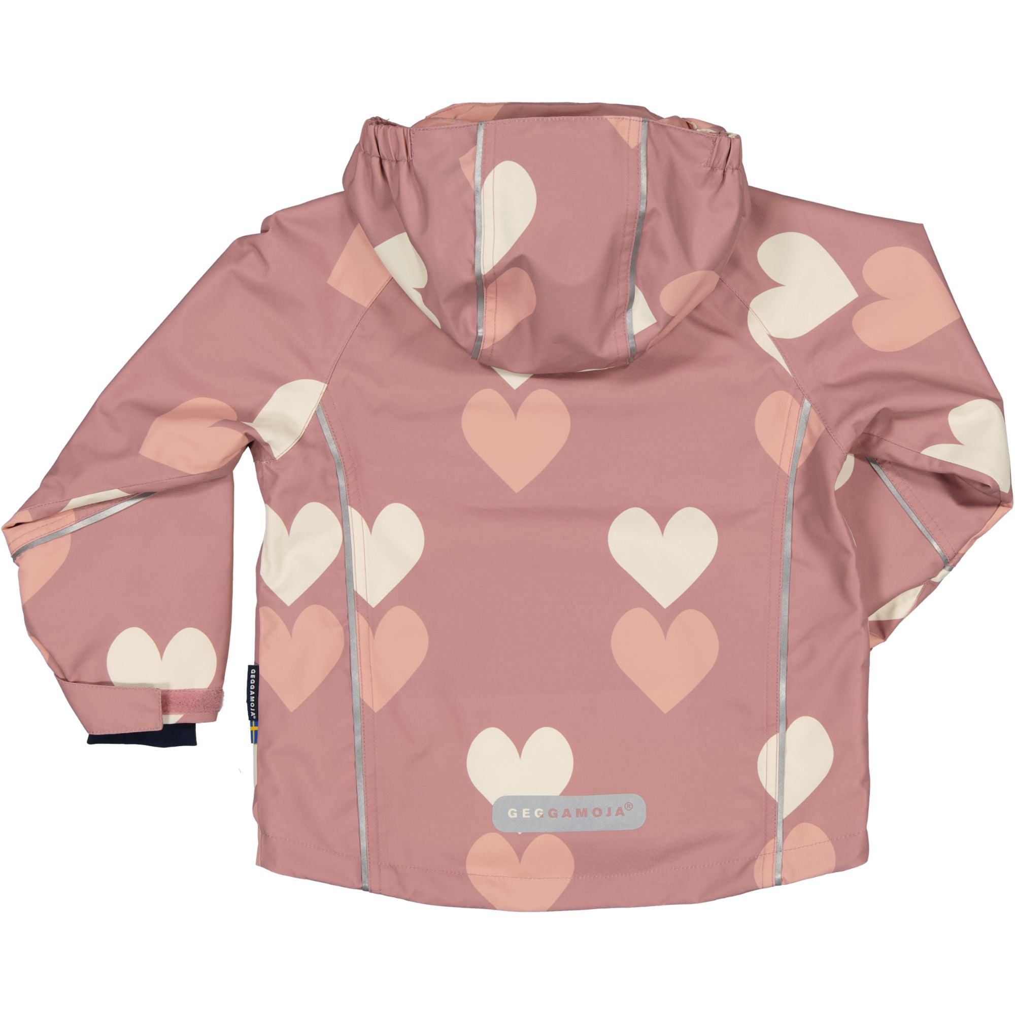 Old pink shell jacket with heart pattern, hood, and reflective details in recycled polyester by Geggamoja.
