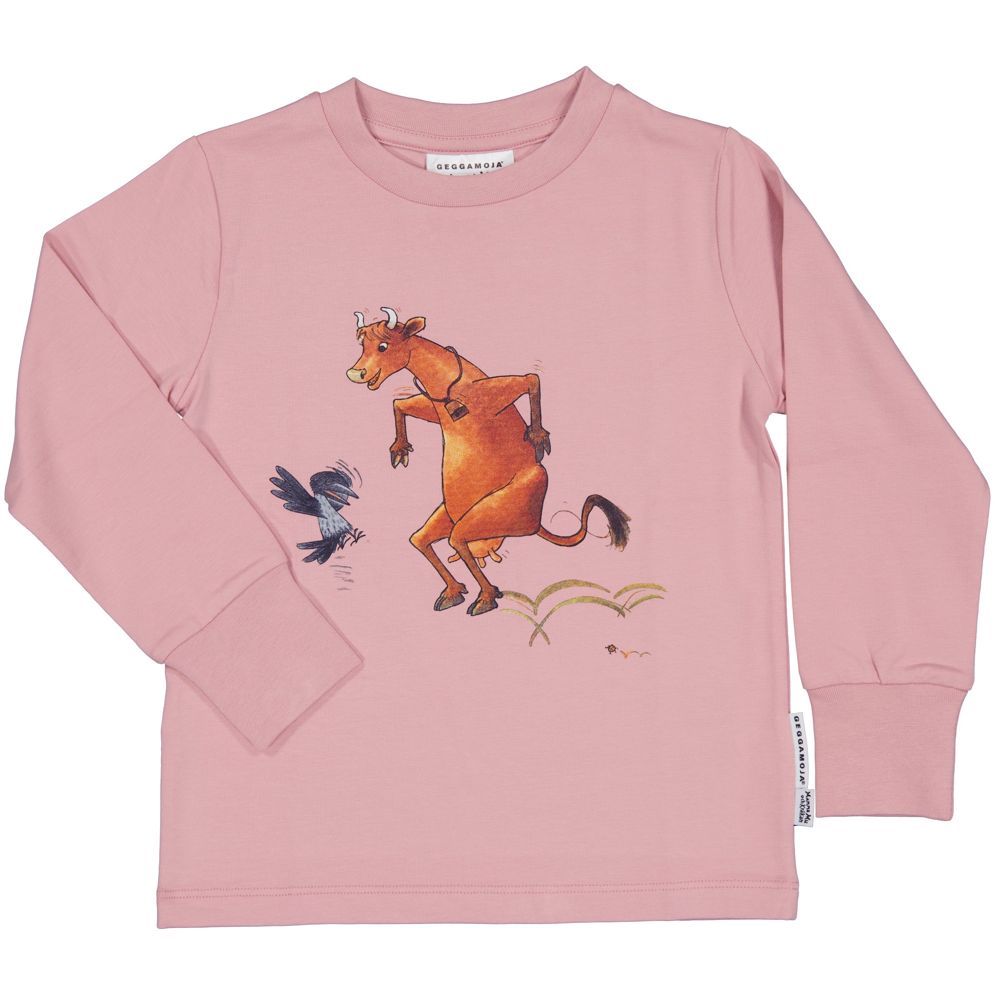 Old pink long-sleeved shirt in soft organic cotton with a Mamma Mu and Crow print from Geggamoja.