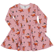 Old pink swirl dress in soft organic cotton with Mama Moo and Crow pattern from Geggamoja.