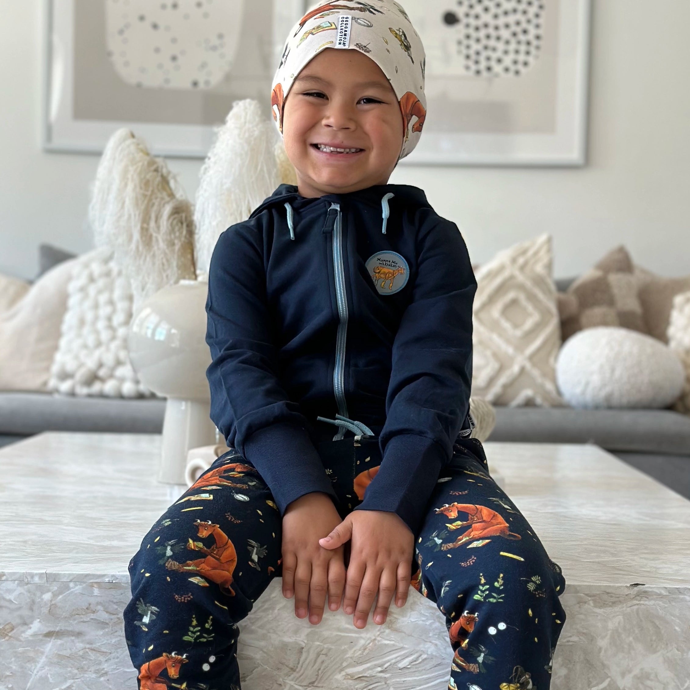 Hoodie Mamma Mu och Kråkan Blå Patch