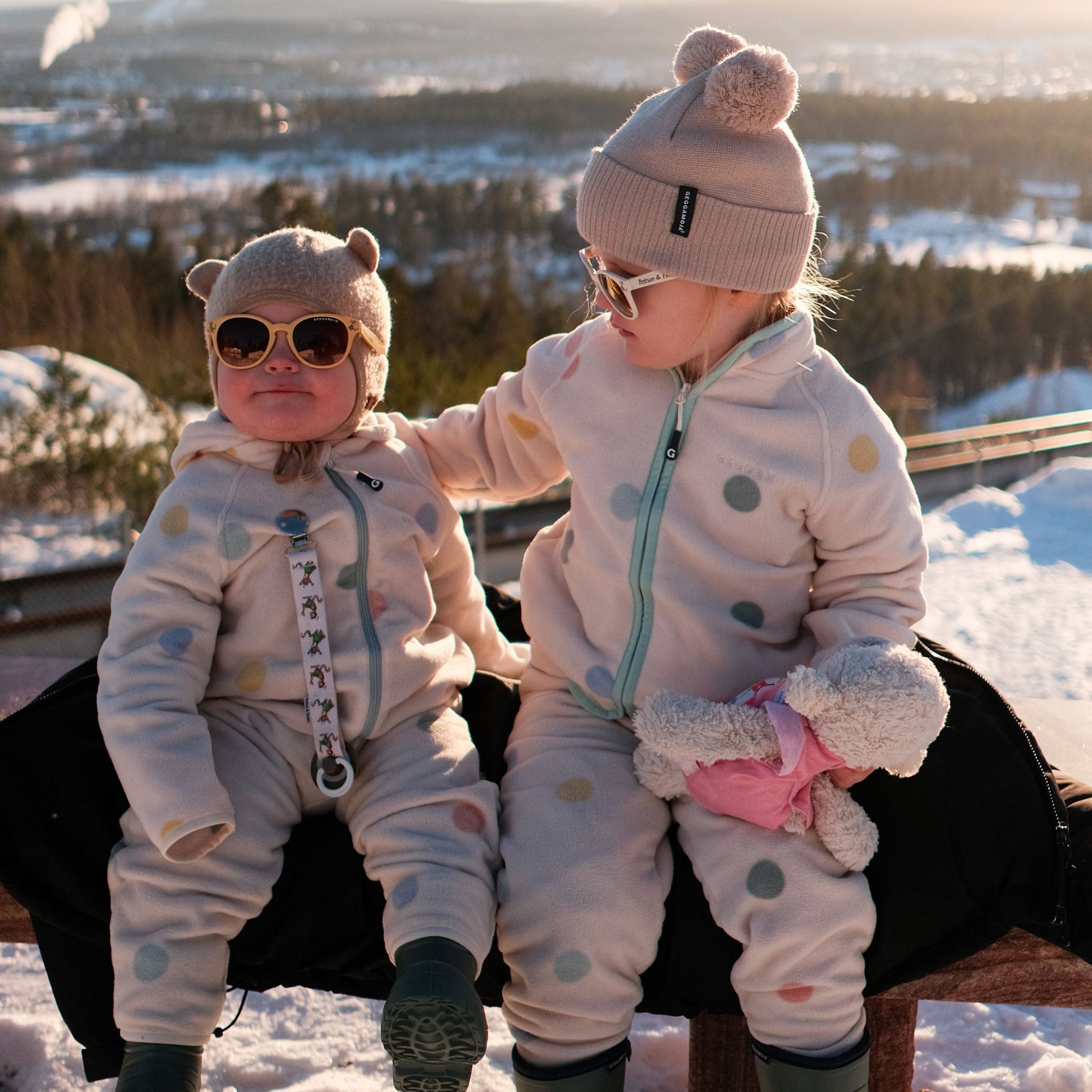 Solglasögon 2-6 år Pettson och Findus Beige