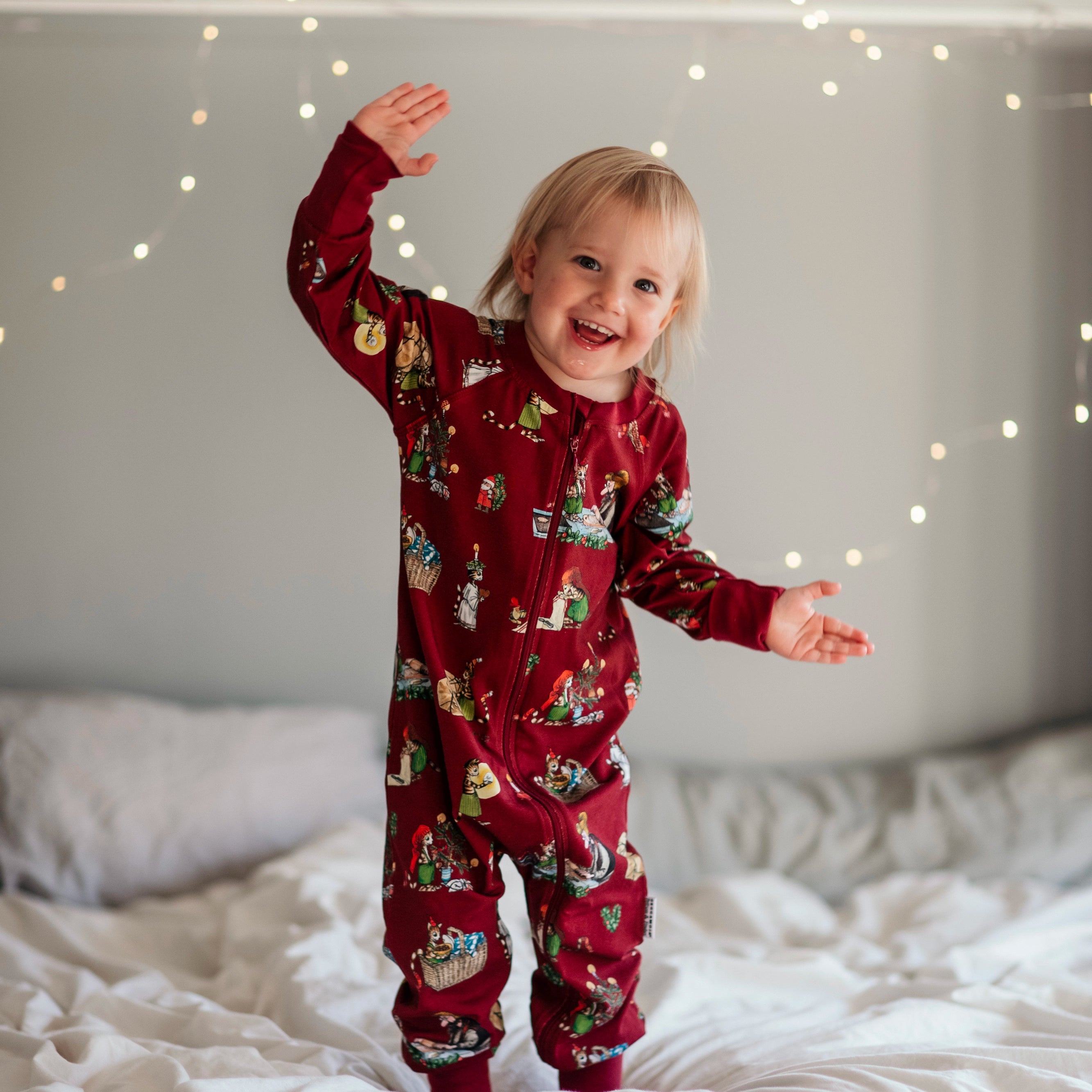 Pyjamas Pettson och Findus Röd