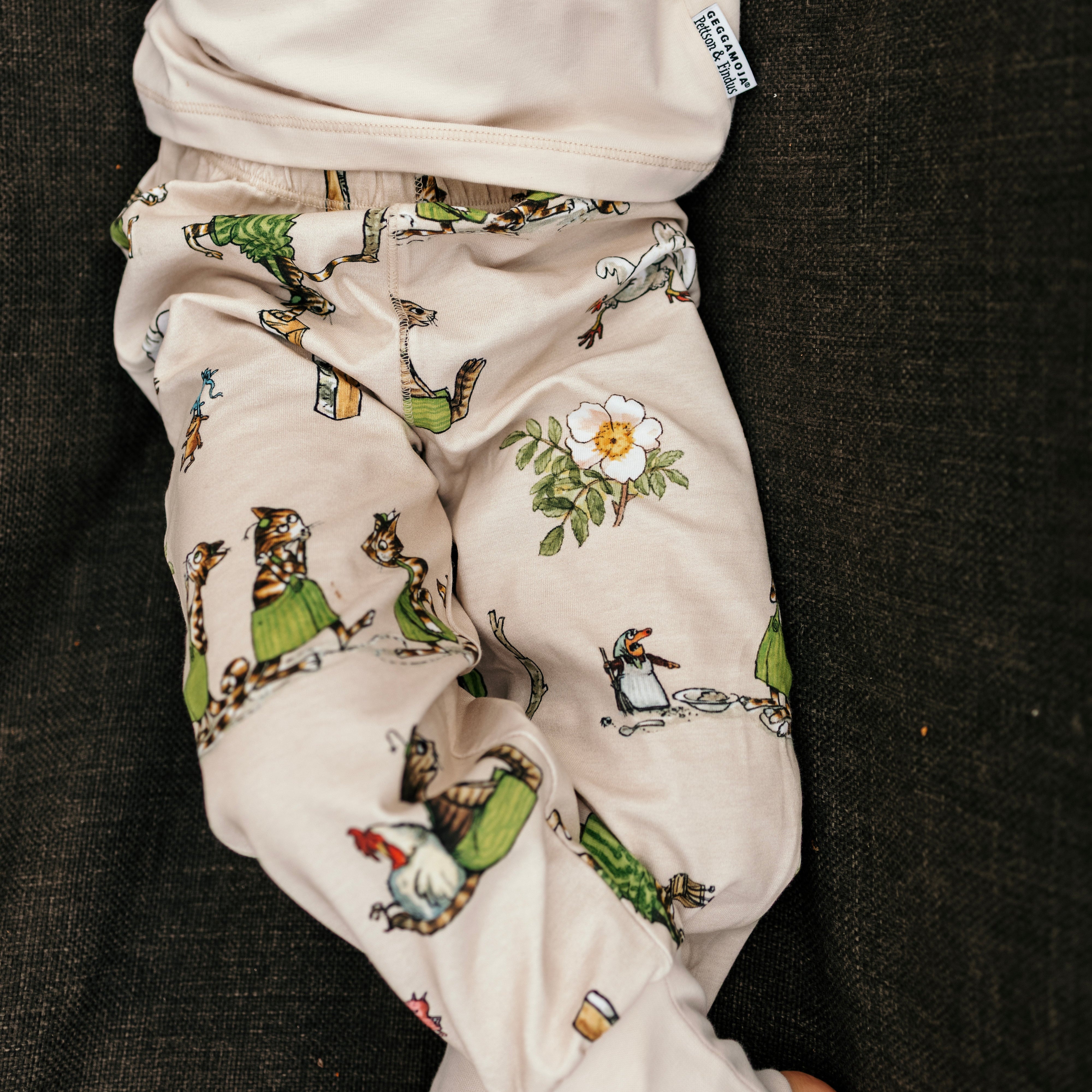 Pyjamas tvådelad Pettson och Findus Beige