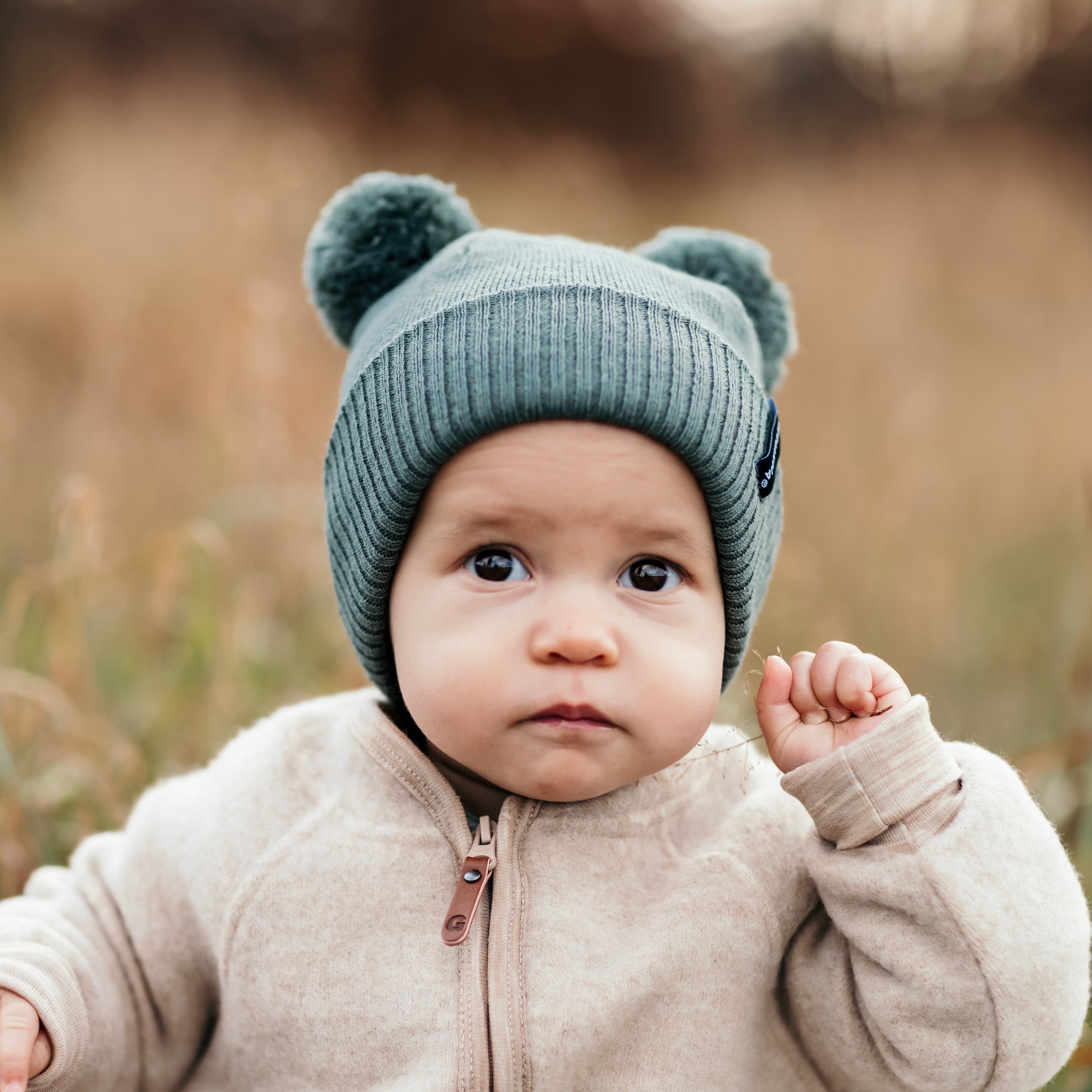 Stickad Mössa Tofsar Grön