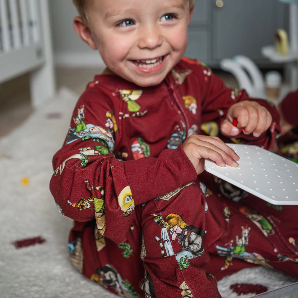 Pyjamas Pettson och Findus Röd